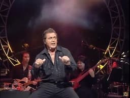 - Engelbert Humperdinck - Great Balls On Fire Live London Palladium 2000