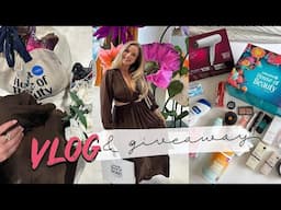 VLOG: Takealot House of Beauty, Decluttering my Fragrances & Big Giveaway!