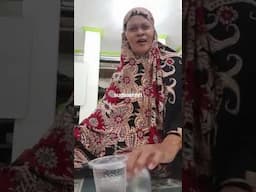 sabar yaa Bu lebaran bentar lagi kok😭😂