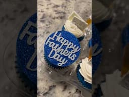 Blue Velvet Father’s Day Cupcakes with Hennessy! #bluevelvet #fathersday #hennessycupcakes