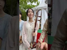 Amoy kalimantan dengan alat musik khas tionghoa