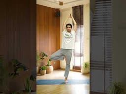 Can you Hold this YOGA POSE for 20 Seconds? | Saurabh Bothra #shorts