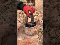 What is this strange treasure ⁉️🤯 #treasurehunt #treasurehunting #metaldetecting