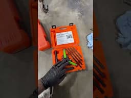 6.4 hemi and what tools you’ll need to take off harmonic balancer to do a rebuild or cam #hemi #srt