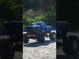 MICRO V8 R/C Car!