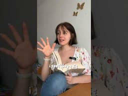 pov : ktoś z rodziny chce pożyczyć książkę ...