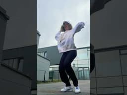 VIRAL DANCE TREND ALERT 🚨