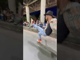 ON BLADES 😳 #rollerskating #rollerblading #rollerskate #rollerskates #rollerblade #skater