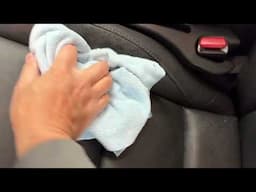 Dry Car Wash Wipe and Interior Detail Spray (Mazda CX-30)
