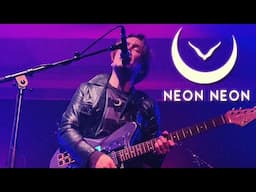 UNKENNY VALLEYS - NEON NEON (Live at Kantine am Berghain in Berlin)