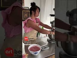 Behind the scenes with cake artist Helen Hồng Nguyễn 🎬🍰 @TheCakeBatch ✨