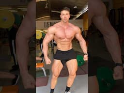Backstage posing with IFBB Pro Alessandro Cavagnola - watch his Arnold Style training series in link