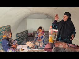 The secret of the grandmother's life in the magical cave was revealed by the operator!!