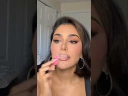 Baking my lip liner 🤭 #hudabeauty #liphack #makeuphack #howto
