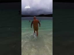 Swimming in Lake McKenzie = Paradise 🏖️💙