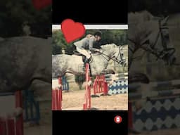 Good vs Bad Horse riding Position. Which is good/bad you tell me. #shorts #horseriding #equitation