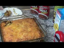Chili Cornbread Casserole #recipe
