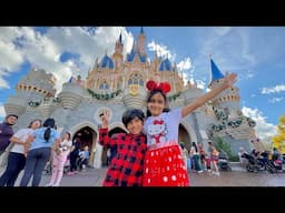 Disney Land Magic Kingdom Character Parade | Marwah & Abdul Rahman k Adventures! ❄️
