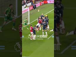 Emi Martínez is up for the Premier League's SOTS, with this phenomenal stop against Forest 🤯
