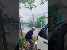 Đang nhặt được tiền thì lại tỉnh lại