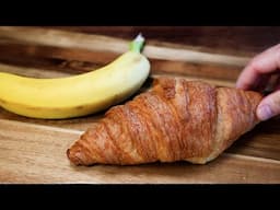 I never thought croissant and banana could be eaten this way! Simple and delicious snack recipe