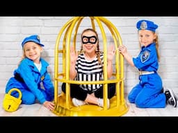 Police game - Funny Nursery Rhyme & Kids Song