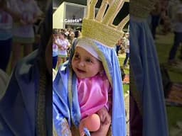 Bebê vestida de Nossa Senhora da Penha em romaria viraliza #shorts #baby #nossasenhora