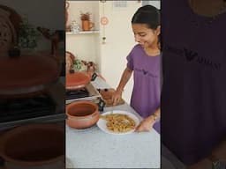 राजस्थानी बेसन गट्टे की सब्जी बनाने की विधि - Rajasthani Besan Gatte ki Sabji Recipe | Gatta Curry
