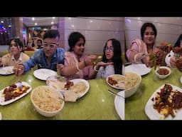 লাইন না দিয়ে জায়গা পেয়ে গেলাম। চারজনে মিলে ডিনার পার্টি করলাম। রুটি চিকেন ফ্রাইড রাইস।