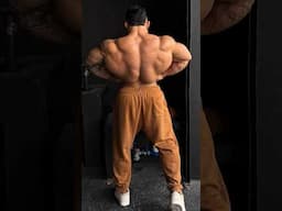 Bruno Santos getting peeled by the week #bodybuilding #fitness #gym #workout #training