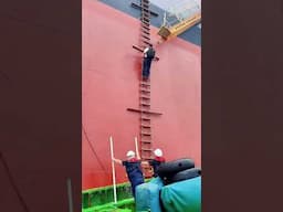 Pilot disembark under dangerous weather