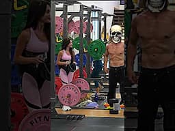 Nerd attract girls in the gym | Nerd Prank #prank #funny #anatoly