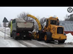 160HP Snowblower on a Ljungby L11 loading trucks 2025