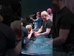 He Gave His Life to Jesus!