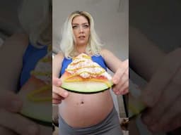 My 28 week pregnancy craving… pregnancy pizza 🍕  hear me out #pregnancy #pregnant #food #recipe