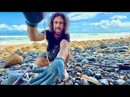Metal Detecting GOLD at Australia's Most Beautiful Beach