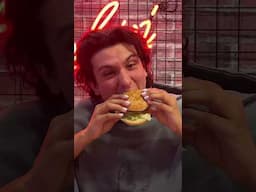Eating KFC should NOT be this hard bro 😭🙏