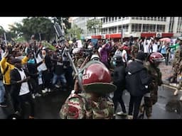 FEARLESS GEN Z BEATS POLICE OFFICERS MERCILESSLY AFTER AFTER KILLING ONE OF THEM