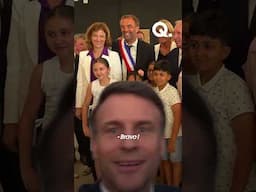 Emmanuel Macron s'incruste PARTOUT en selfie