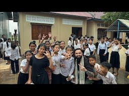 Donating Computers to a Village in Cambodia 🇰🇭