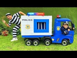Knock Knock, Who's at the Door - Safety Cartoon
