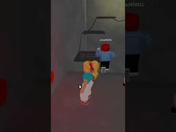 HANNAH MOET ONTSNAPPEN UIT DE GEVANGENIS!!! 😱👮‍♂️🚨 #shorts #roblox #escape