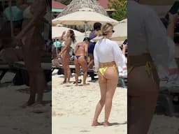 I just found the 10/10 secret island women 🤩 #beach #travel