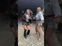 Y si bailamos un poquito? #zapatea #musica #ecuador #cumbia #baile #tañitacardona