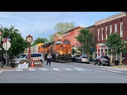 Street Running Train Blows Horn People In Way In No Train Horn Zone, 7 Loco Train W/ Heavy Duty Cars