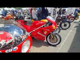 Vintage motorcycle racing in Italy