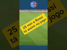 É assim que Rossi da assistindo o jogo