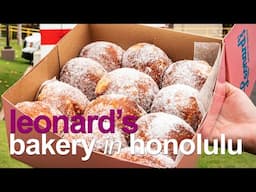 HAWAII. Portuguese doughnuts at Leonard's bakery in Honolulu. They are the talk of the town
