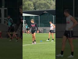 darcy moore is back out and training super well! #collingwod #swoopluke