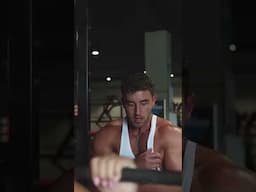 This is why I train alone now… . 👉Tag Someone 🤣 Wearing: ehplabs code: zac10 #gym #squats